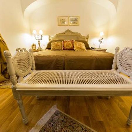 Grand Boutique Hotel Bucureşti Ngoại thất bức ảnh