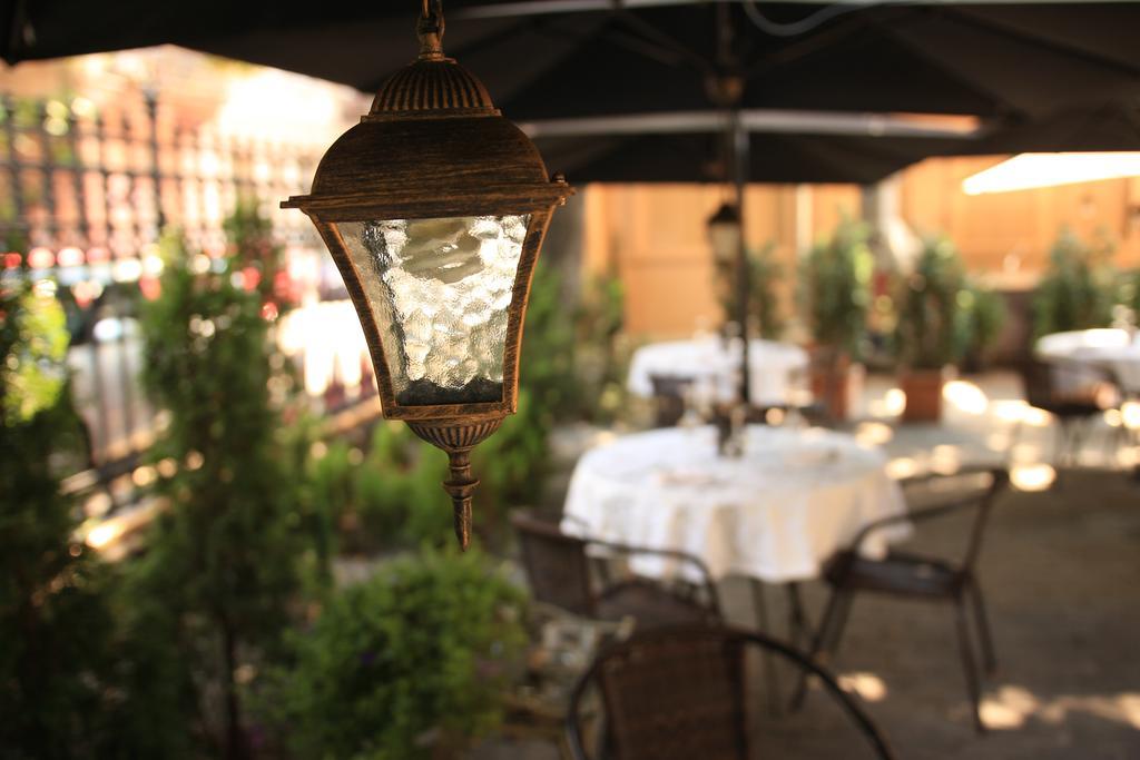 Grand Boutique Hotel Bucureşti Ngoại thất bức ảnh
