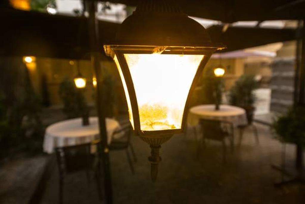 Grand Boutique Hotel Bucureşti Ngoại thất bức ảnh