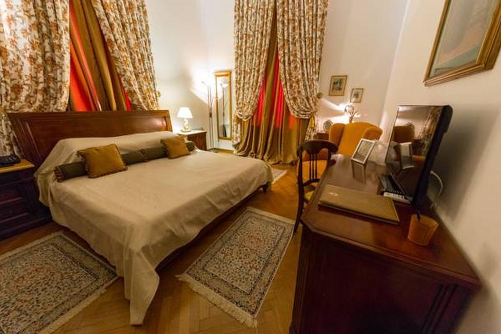 Grand Boutique Hotel Bucureşti Ngoại thất bức ảnh