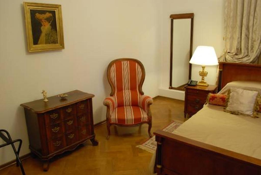 Grand Boutique Hotel Bucureşti Ngoại thất bức ảnh