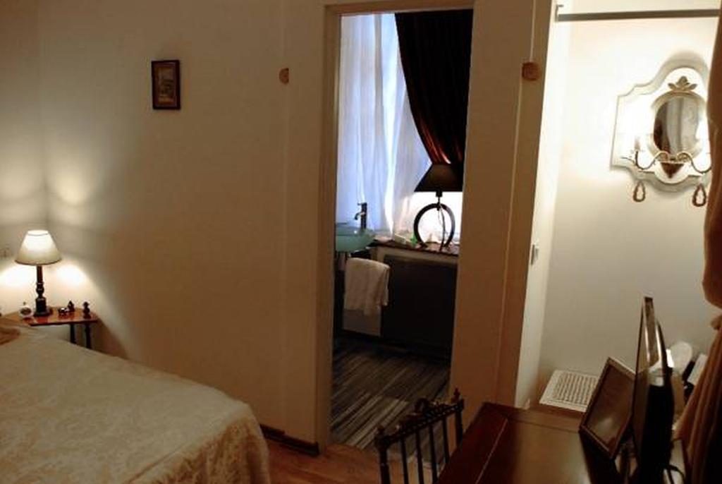Grand Boutique Hotel Bucureşti Ngoại thất bức ảnh
