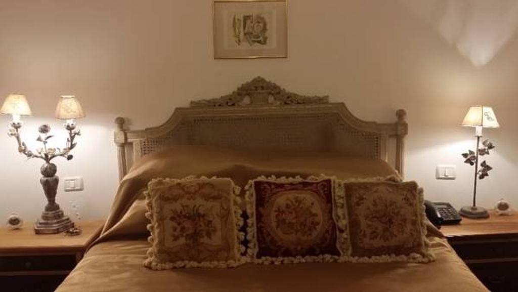 Grand Boutique Hotel Bucureşti Ngoại thất bức ảnh